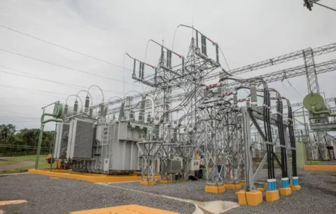  Etesa adelanta proyecto de transmisión eléctrica en Burunga