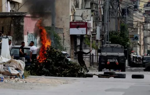 Israel y milicias palestinas de Gaza acuerdan cese el fuego 