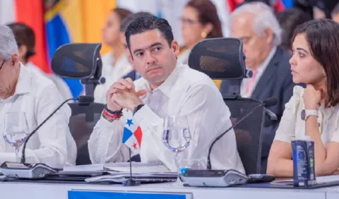 Gobierno está 'jugando con la plata de los panameños'