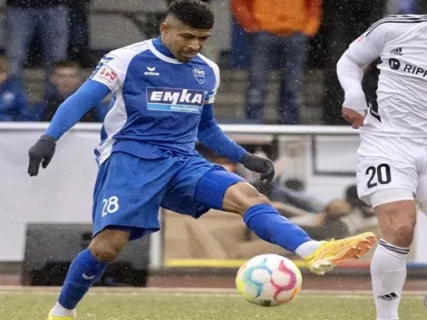 Panameño Joshua Perea se abre paso en Alemania