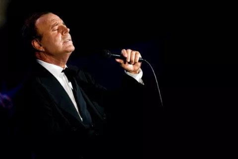 Julio Iglesias afirma que tiene buena salud: 'Estoy DPM'
