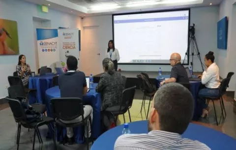 Senacyt apoyará a empresas  de producción de medicamentos 