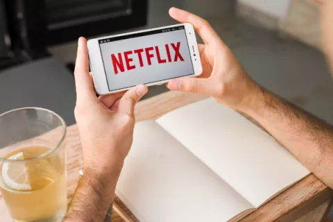 Netflix toma medidas contra uso de contraseñas compartidas