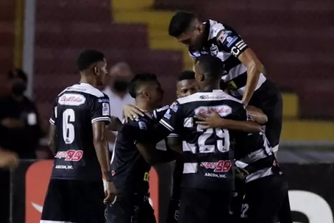 Tauro y CAI no creen en favoritismo