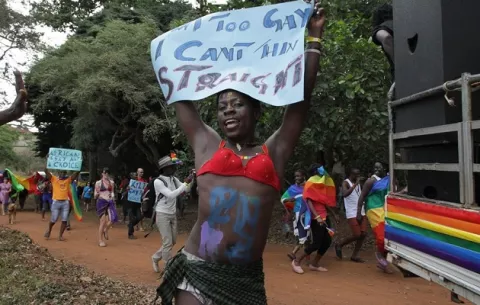 Uganda castiga con pena de muerte homosexualidad agravada