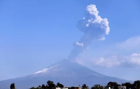 México, en alerta  por el volcán Popocatépetl