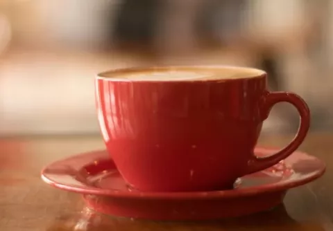 Cafeína y sus efectos en la salud: ¿Cuándo es demasiado?