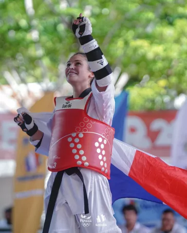 Atletas panameños van por el podium a El Salvador