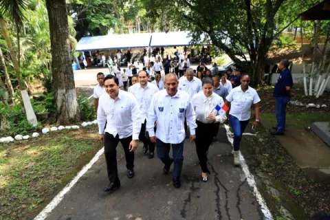 MEF traspasa Cerro Ancón al Ministerio de Ambiente
