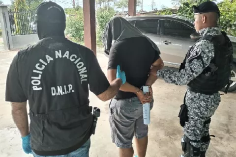 Aprehenden a un hombre con varias armas de fuego en Chiriquí
