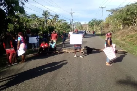 Cierre de calles no dan tregua a los colonenses 