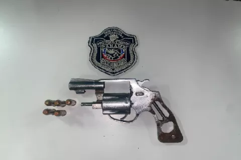 Capturan a un hombre con un arma ilegal en Alto de Los Lagos