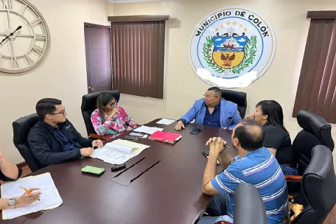 Alcalde de Colón emplaza al Miviot y exige respuestas