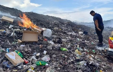Insisten en la venta de productos caducados en Los Santos