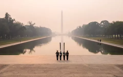 Humo de incendios en Canadá asfixia el noreste de EE.UU.