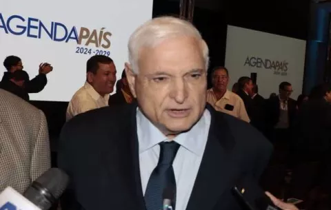 Martinelli: líder de la oposición y con mejor imagen ante la población