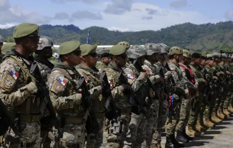 Refuerzan vigilancia en la selva de Darién por asaltos a migrantes