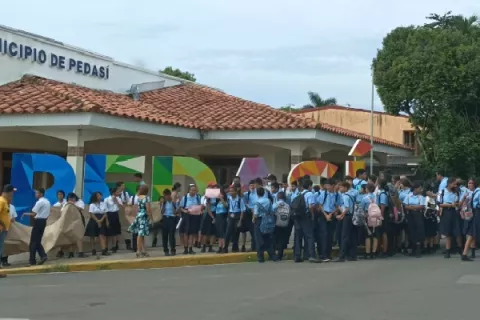 Pedasí enfrenta una dura crisis por falta de agua potable