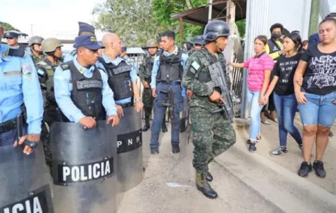 Reyerta en cárcel femenina de Honduras deja unas 41 muertas