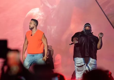 'Sech' compartió tarima con Romeo Santos