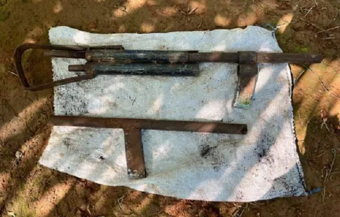 Operativo deja 1 menor aprehendido y 2 armas decomisadas 