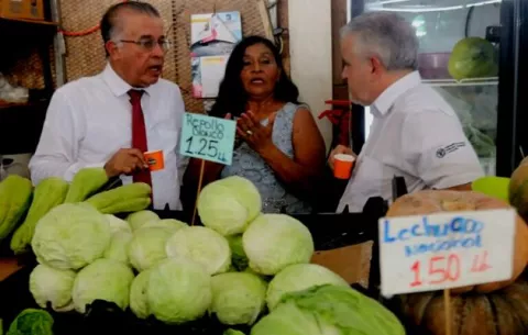 Ministro pide al panameño no quejarse por costo de alimentos