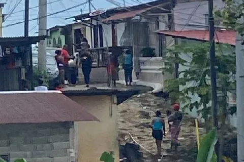 Lluvia de balas en Puerto Escondido, Colón deja dos heridos
