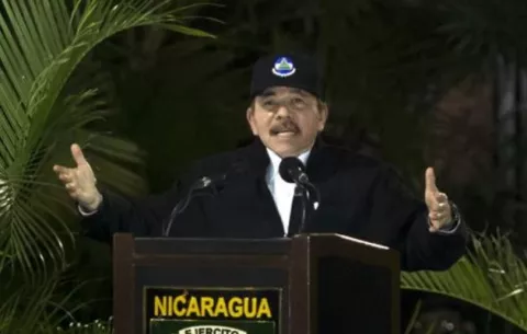Prohíben a otro periodista nicaragüense regresar a su país