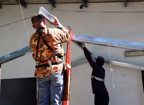 Meduca alega avance en reparación y construcción de escuelas