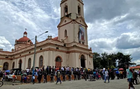 Denuncian la detención de otro sacerdote en Nicaragua