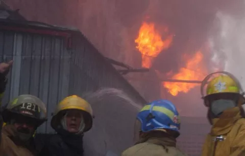 Al menos 11 muertos en incendio provocado en bar de México