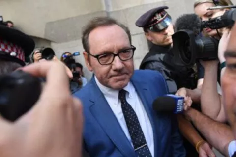 Kevin Spacey, inicia la deliberación del juicio en su contra
