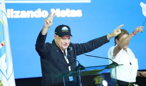 'Justicia panameña debe oxigenarse declarando inocente a Martinelli' 