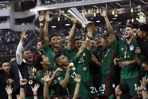 México gana por la mínima y levanta la Copa Oro