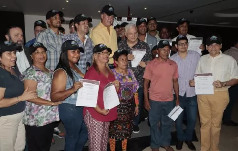 Renuncian a Molirena y se inscriben en Realizando Metas