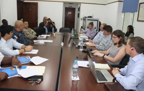 NOAA espera que Panamá lidere lucha contra la pesca ilegal