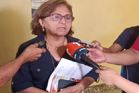 Toma posesión nueva directora de la Normal de Santiago 