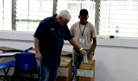 RM completa su oferta electoral para 2024