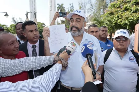 Transportistas demandan y piden destitución de Ordoñez 