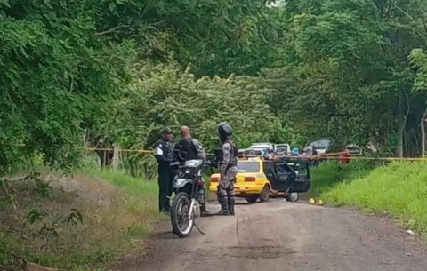 Encuentran cuerpo de una mujer en un taxi en Las Tablas