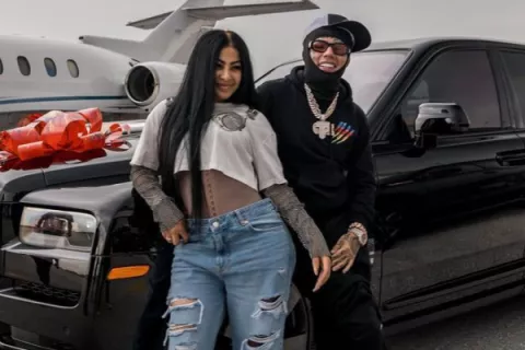 Tekashi y Yailin abandonaron Puerto Rico escoltados