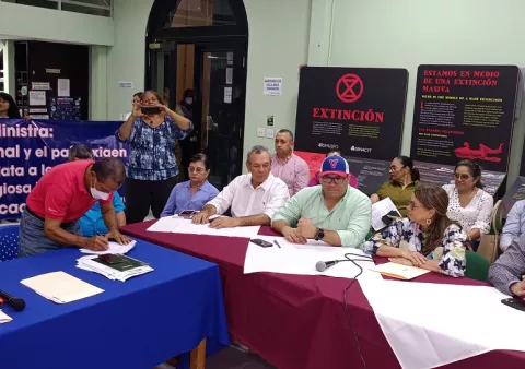Finaliza el paro docente en la Escuela Normal de Santiago 