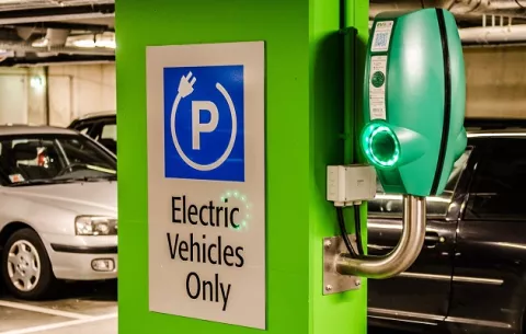 Aumenta la venta de autos 100% eléctricos en Panamá