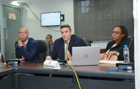 'Tener una posición contra los bingos es no hacer Patria'