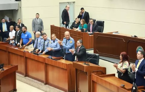 Aprueban en segundo debate cambios a la ley de bomberos
