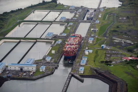 ACP aclara situación del Canal y alta demanda de buques 