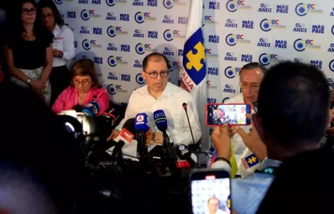 Exdirectivos Odebrecht ven imputaciones como un mensaje
