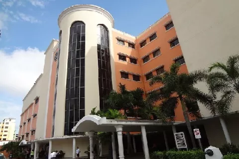 Hombre baleado en la cabeza en Colón muere en el Santo Tomás