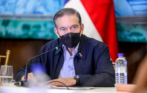 Presidente de Panamá felicita a Arévalo 