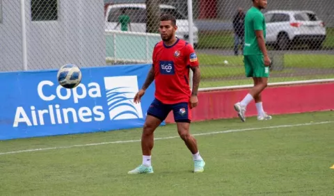 Darwin Pinzón regresa y mira hacia adelante  